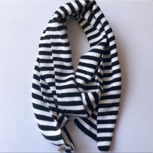3/$10 Old Navy Black Striped Knit Sweater Scarf